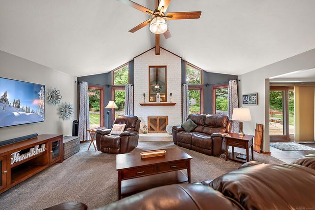 11624 Watkins Court, Utica, MI 48315
