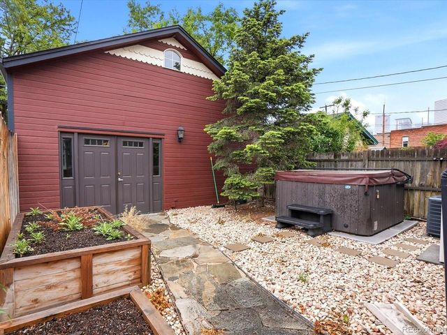 2440 Stout St, Denver, CO 80205