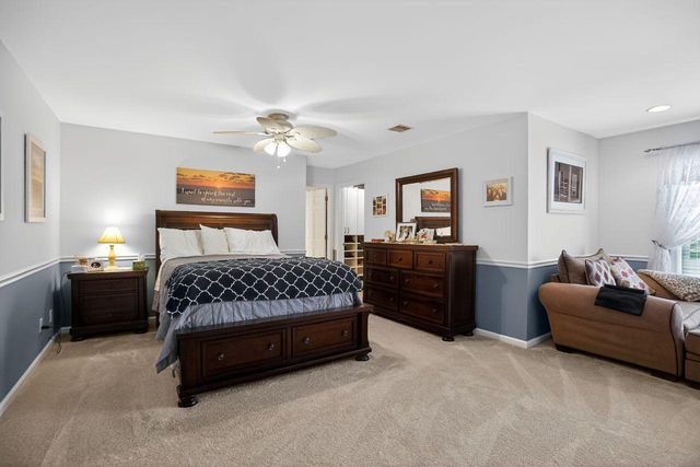 1990 KNIGHT RD, Green Lane, PA 18054
