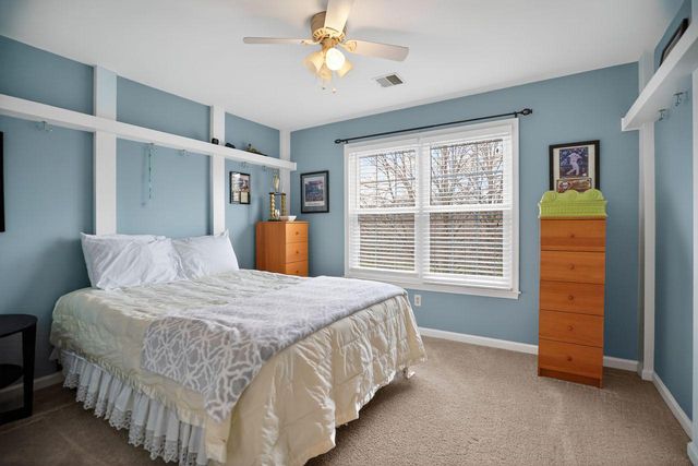 1990 KNIGHT RD, Green Lane, PA 18054