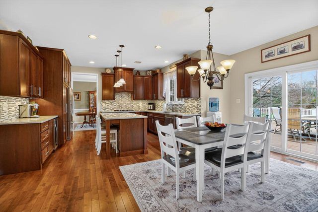 1990 KNIGHT RD, Green Lane, PA 18054
