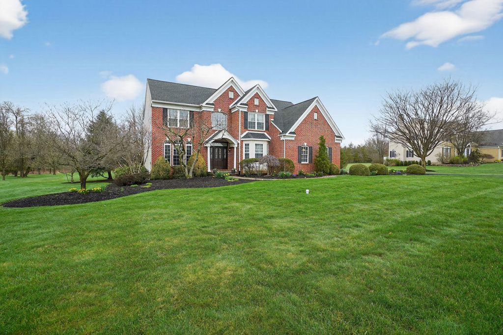 1990 KNIGHT RD, Green Lane, PA 18054