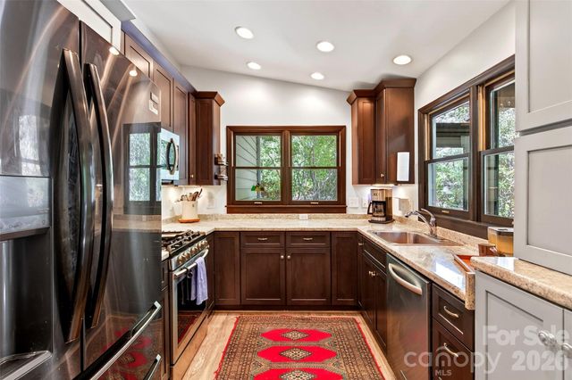 102 Frist Road, Montreat, NC 28757