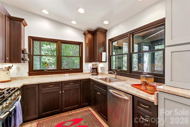 102 Frist Road, Montreat, NC 28757