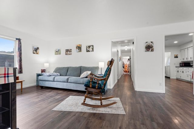 300 Lake Road 3, Grove, OK 74344