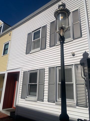 8 Avon Pl, Boston, MA 02129