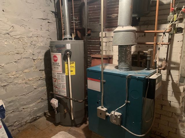 8 Avon Pl, Boston, MA 02129