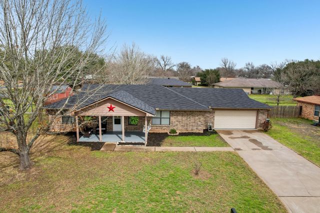 402 Laurel ST, Bastrop, TX 78602