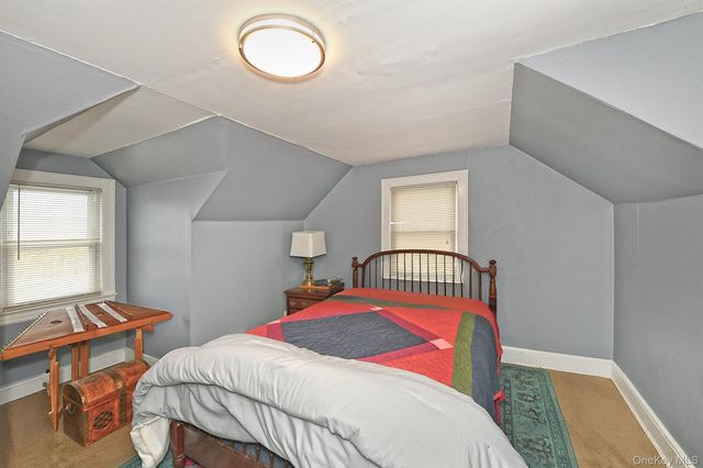 1 Central Street, Greenlawn, NY 11740