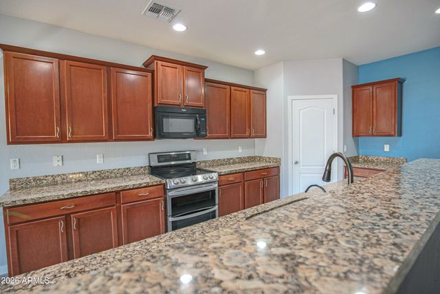24492 W MOBILE Lane, Buckeye, AZ 85326