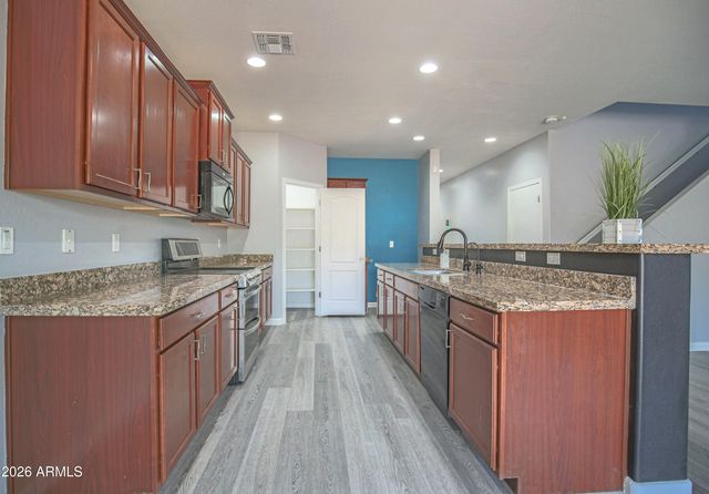 24492 W MOBILE Lane, Buckeye, AZ 85326