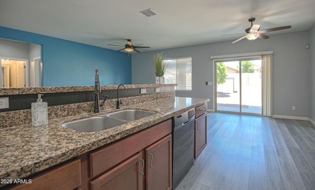 24492 W MOBILE Lane, Buckeye, AZ 85326