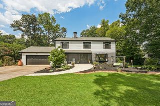 524 Golf View Drive, Peachtree City, GA 30269