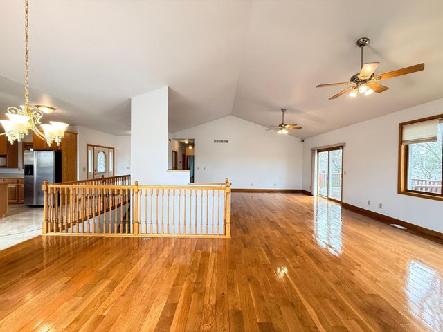 676 12th Avenue NW, New Brighton, MN 55112