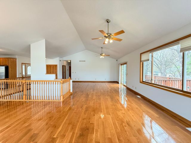676 12th Avenue NW, New Brighton, MN 55112