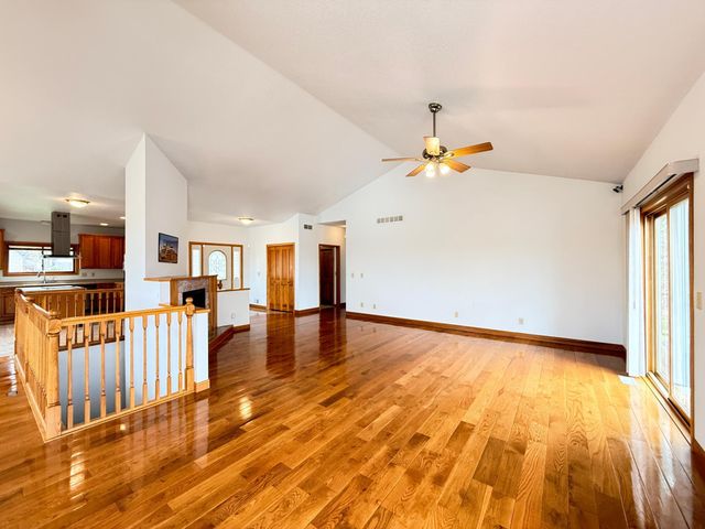 676 12th Avenue NW, New Brighton, MN 55112