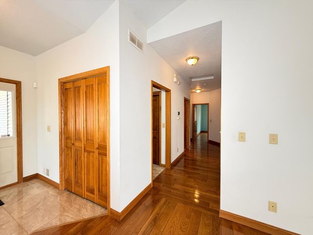 676 12th Avenue NW, New Brighton, MN 55112