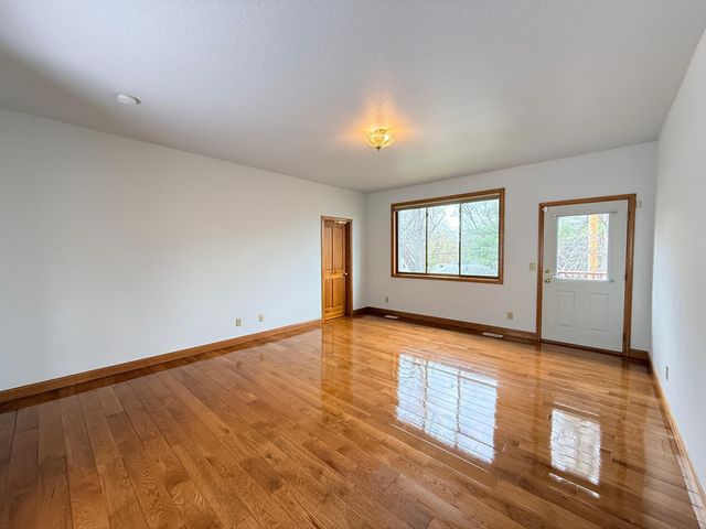 676 12th Avenue NW, New Brighton, MN 55112