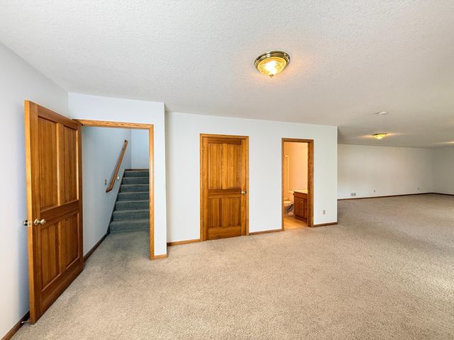 676 12th Avenue NW, New Brighton, MN 55112