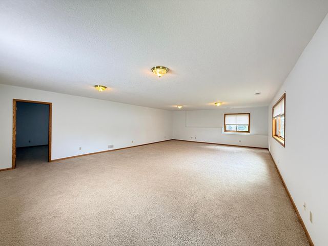 676 12th Avenue NW, New Brighton, MN 55112