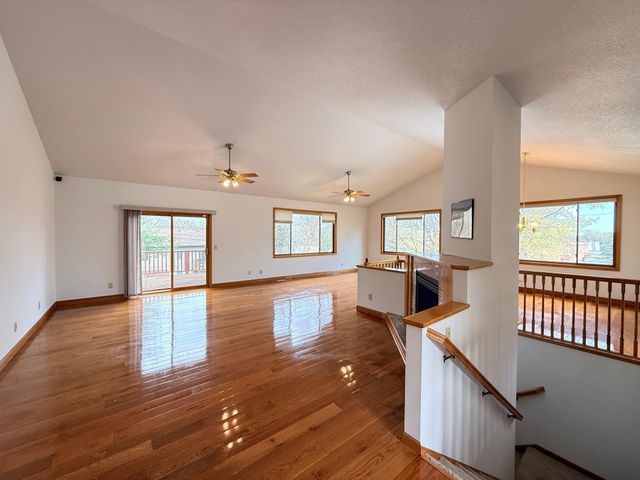 676 12th Avenue NW, New Brighton, MN 55112