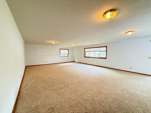 676 12th Avenue NW, New Brighton, MN 55112