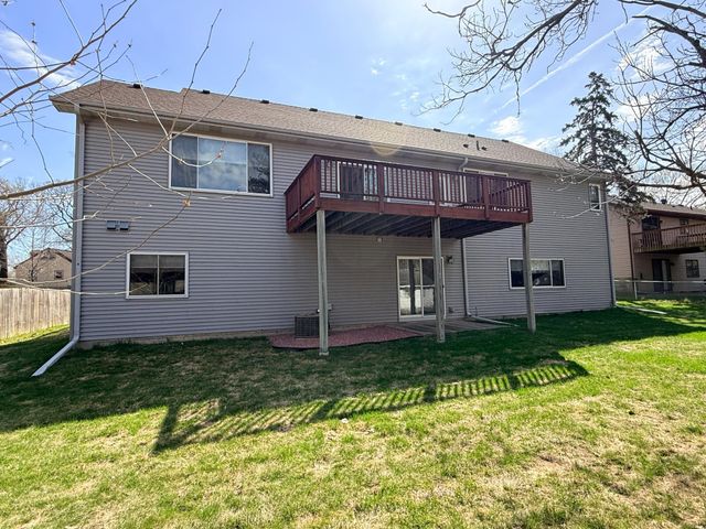 676 12th Avenue NW, New Brighton, MN 55112