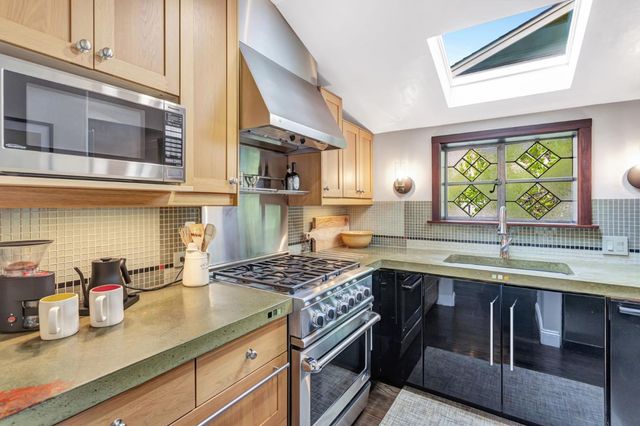 424 Palmer Avenue, Aptos, CA 95003