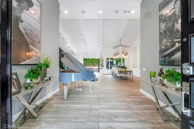 13692 Jenet, Santa Ana, CA 92705