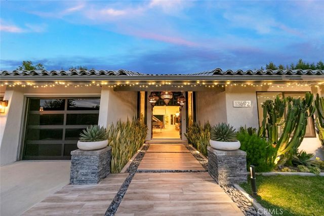 13692 Jenet, Santa Ana, CA 92705