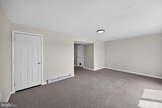 145 KNOLLWOOD RD, Millersville, PA 17551
