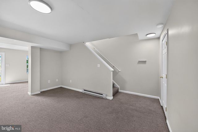 145 KNOLLWOOD RD, Millersville, PA 17551