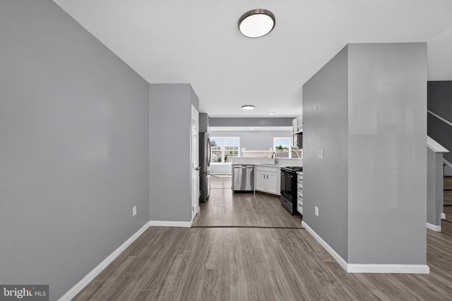 145 KNOLLWOOD RD, Millersville, PA 17551