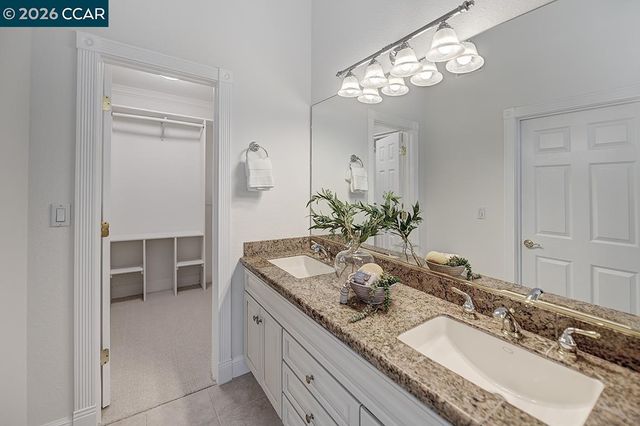 3852 Terra Granada Dr 2B, Walnut Creek, CA 94595