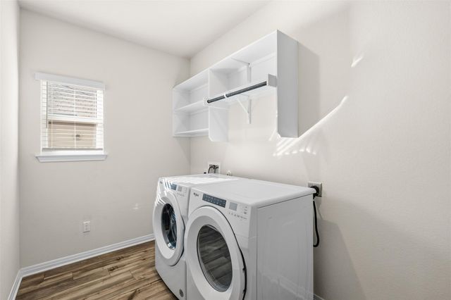 520 Loriner WAY, Liberty Hill, TX 78642