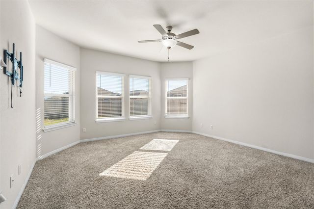 520 Loriner WAY, Liberty Hill, TX 78642