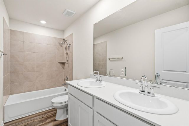 520 Loriner WAY, Liberty Hill, TX 78642