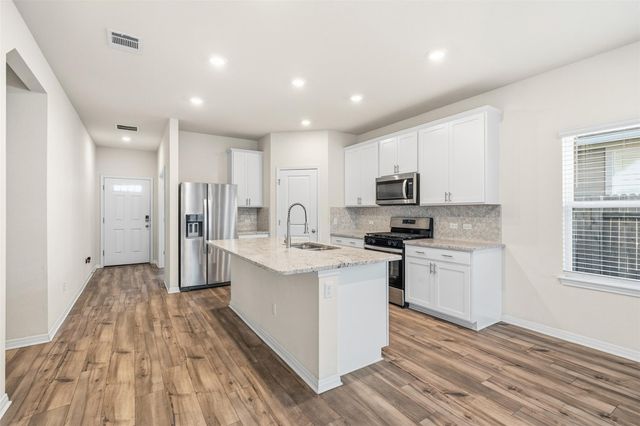 520 Loriner WAY, Liberty Hill, TX 78642