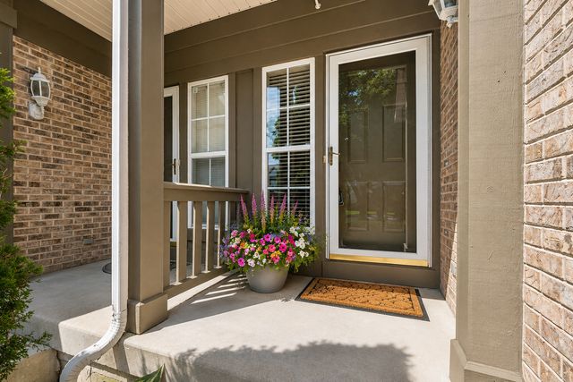 2752 Whitlock Drive, Darien, IL 60561