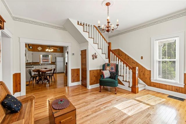 324 Harrison Street, Liberty, MO 64068