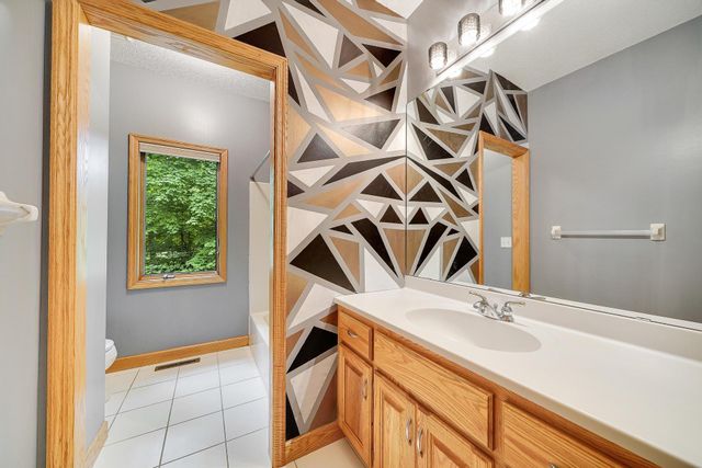 4258 153rd Avenue NE, Ham Lake, MN 55304