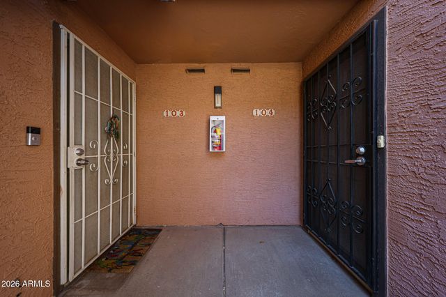 1075 E CHANDLER Boulevard 104, Chandler, AZ 85225