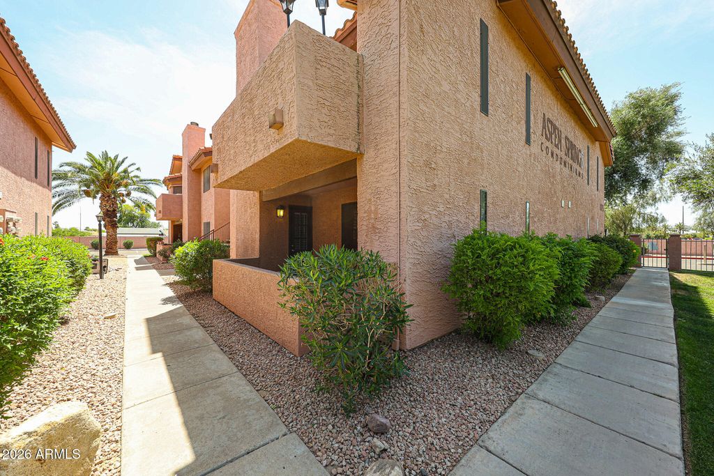 1075 E CHANDLER Boulevard 104, Chandler, AZ 85225 — photo 3
