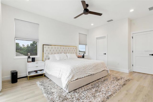 215 W COLUMBUS DRIVE 2, Tampa, FL 33602