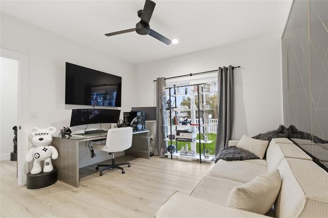 215 W COLUMBUS DRIVE 2, Tampa, FL 33602