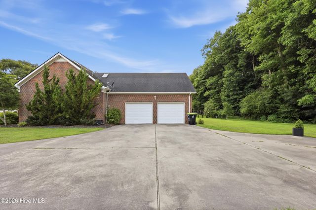 1706 Darian Drive, Elizabeth City, NC 27909