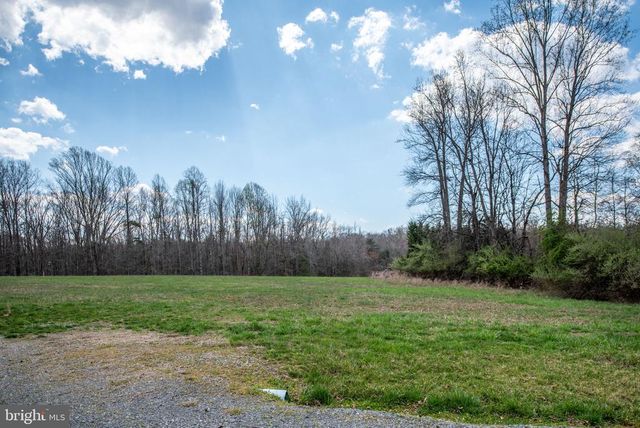 8621 ROSNI WAY, Fredericksburg, VA 22407