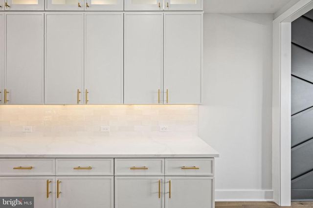 8621 ROSNI WAY, Fredericksburg, VA 22407