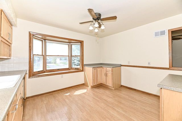 2818 S 71st STREET, Milwaukee, WI 53219