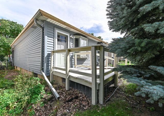 2818 S 71st STREET, Milwaukee, WI 53219
